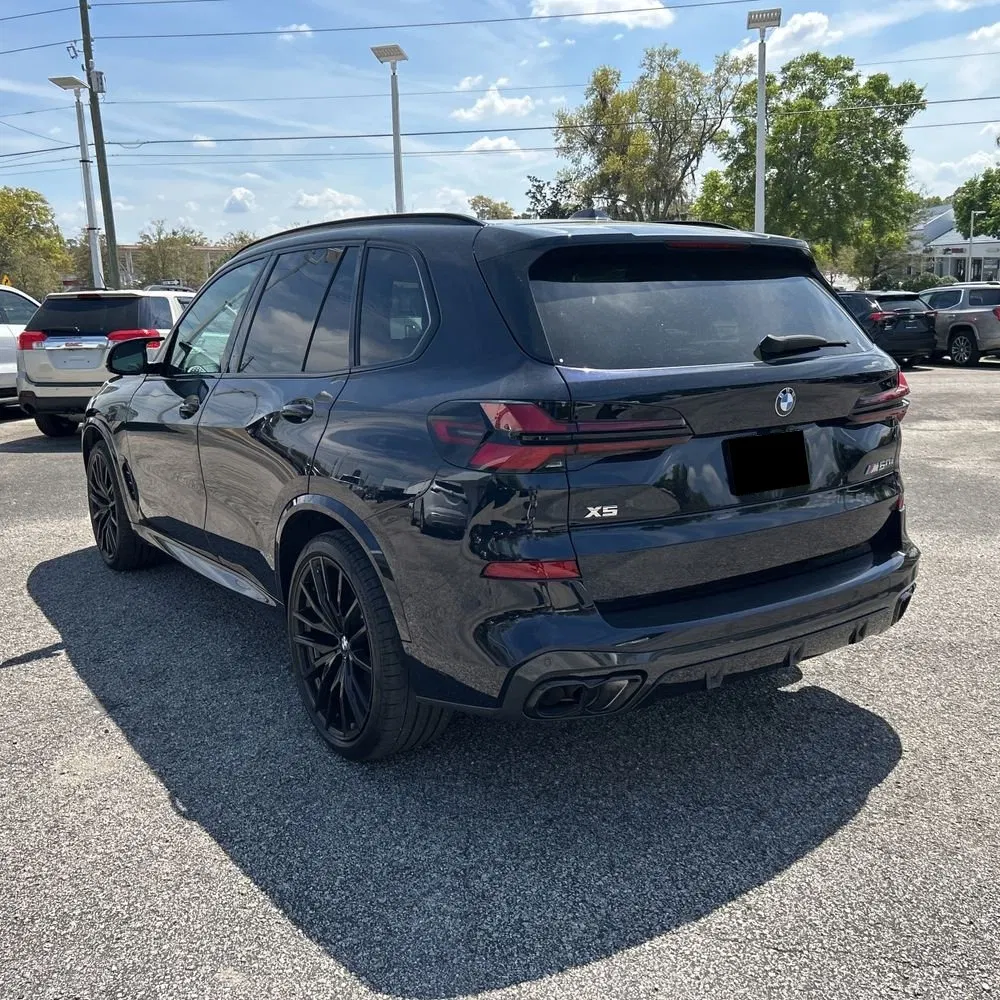 2024 BMW X5 M60i