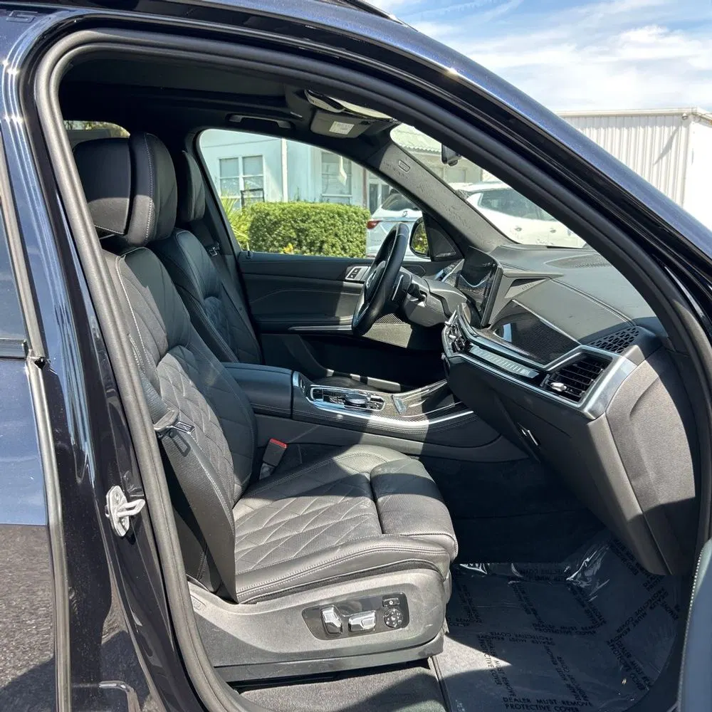 2024 BMW X5 M60i