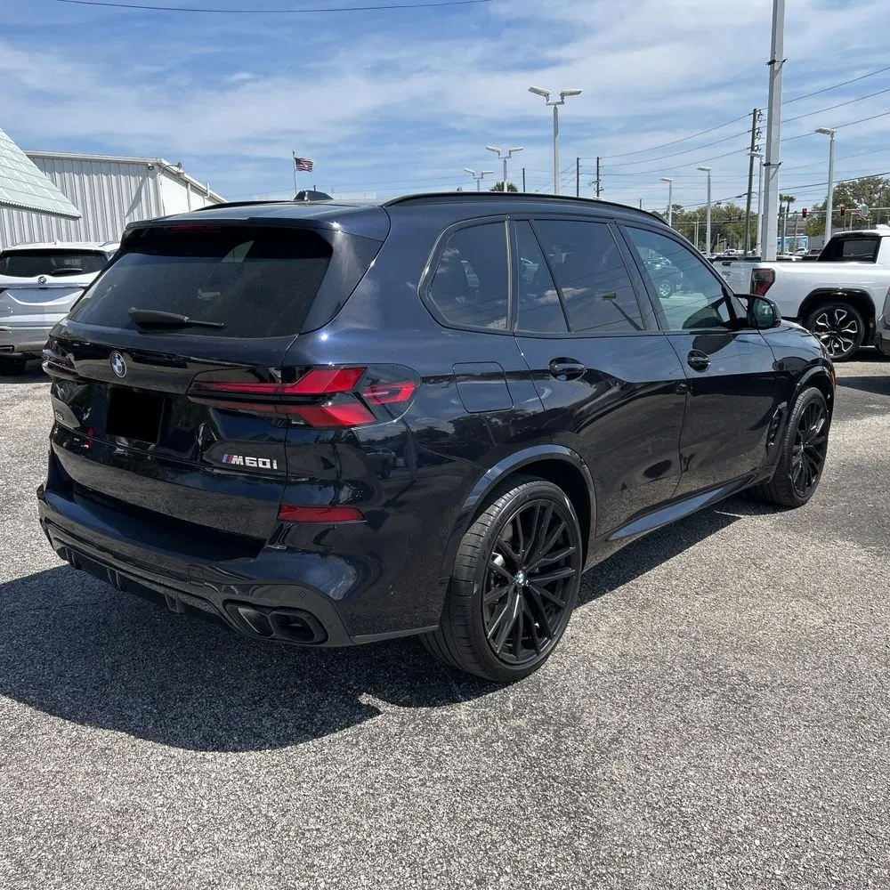 2024 BMW X5 M60i