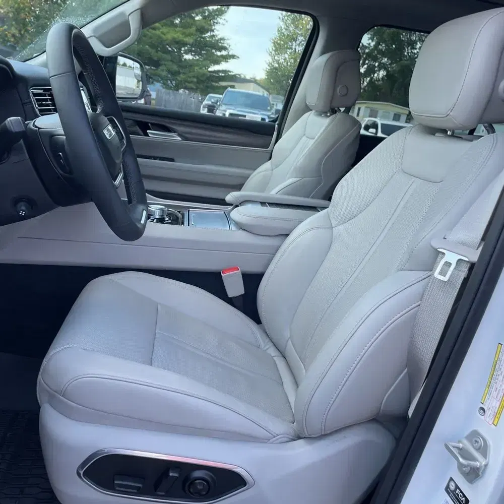 2024 Jeep Wagoneer L Series III
