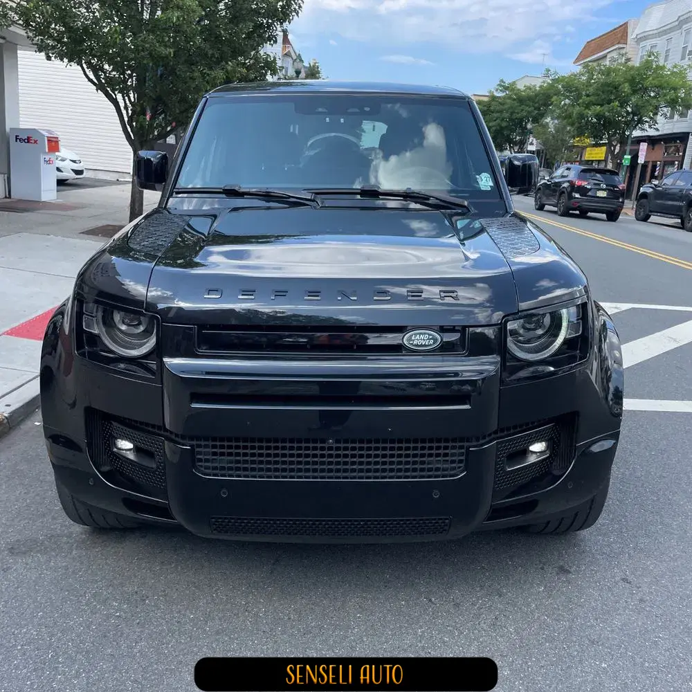 2023 Land Rover Defender 110 V8