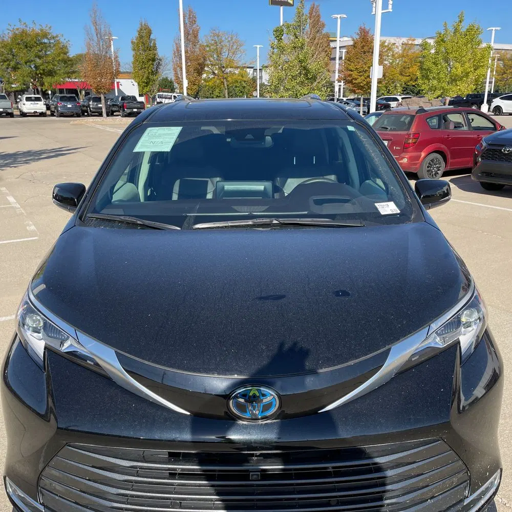 2023 Toyota Sienna Platinum 7-Passenger