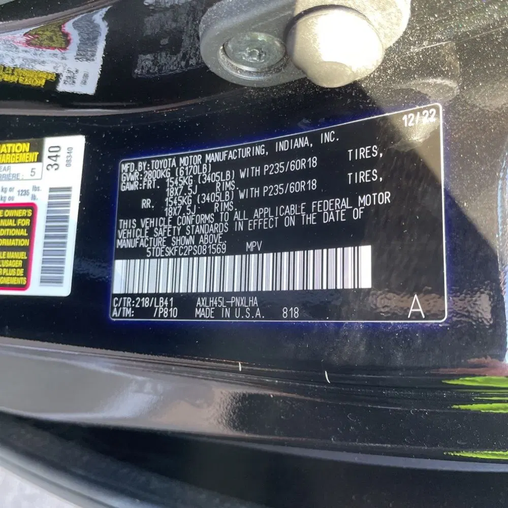 2023 Toyota Sienna Platinum 7-Passenger