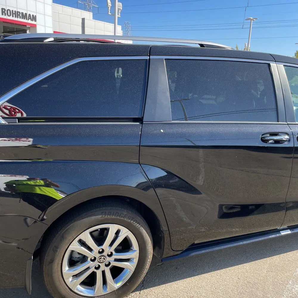 2023 Toyota Sienna Platinum 7-Passenger