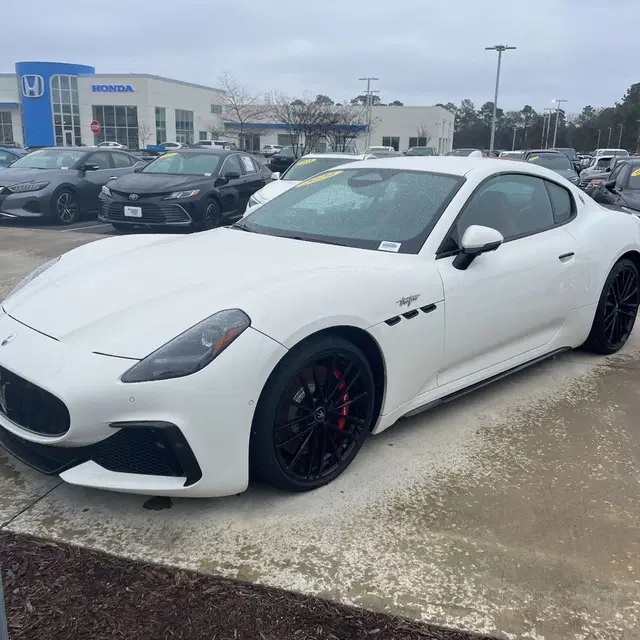 2024 Maserati GranTurismo Trofeo