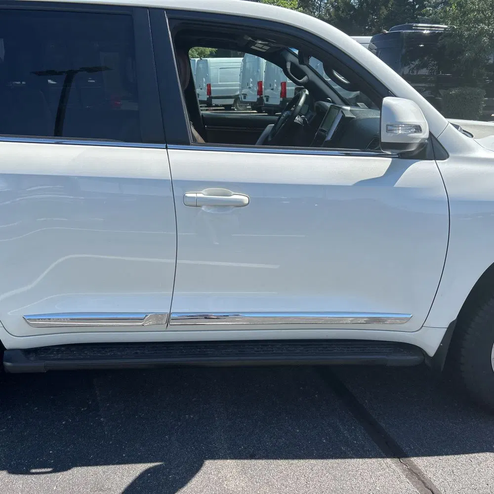 2019 Toyota Land Cruiser Base