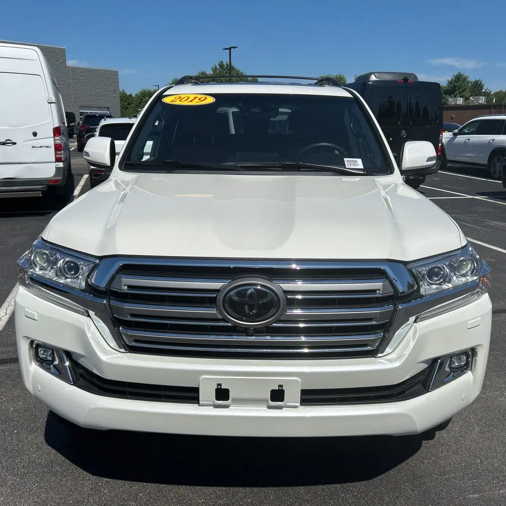 2019 Toyota Land Cruiser Base