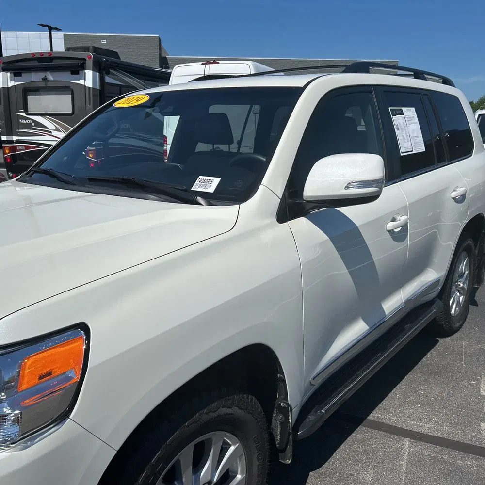 2019 Toyota Land Cruiser Base