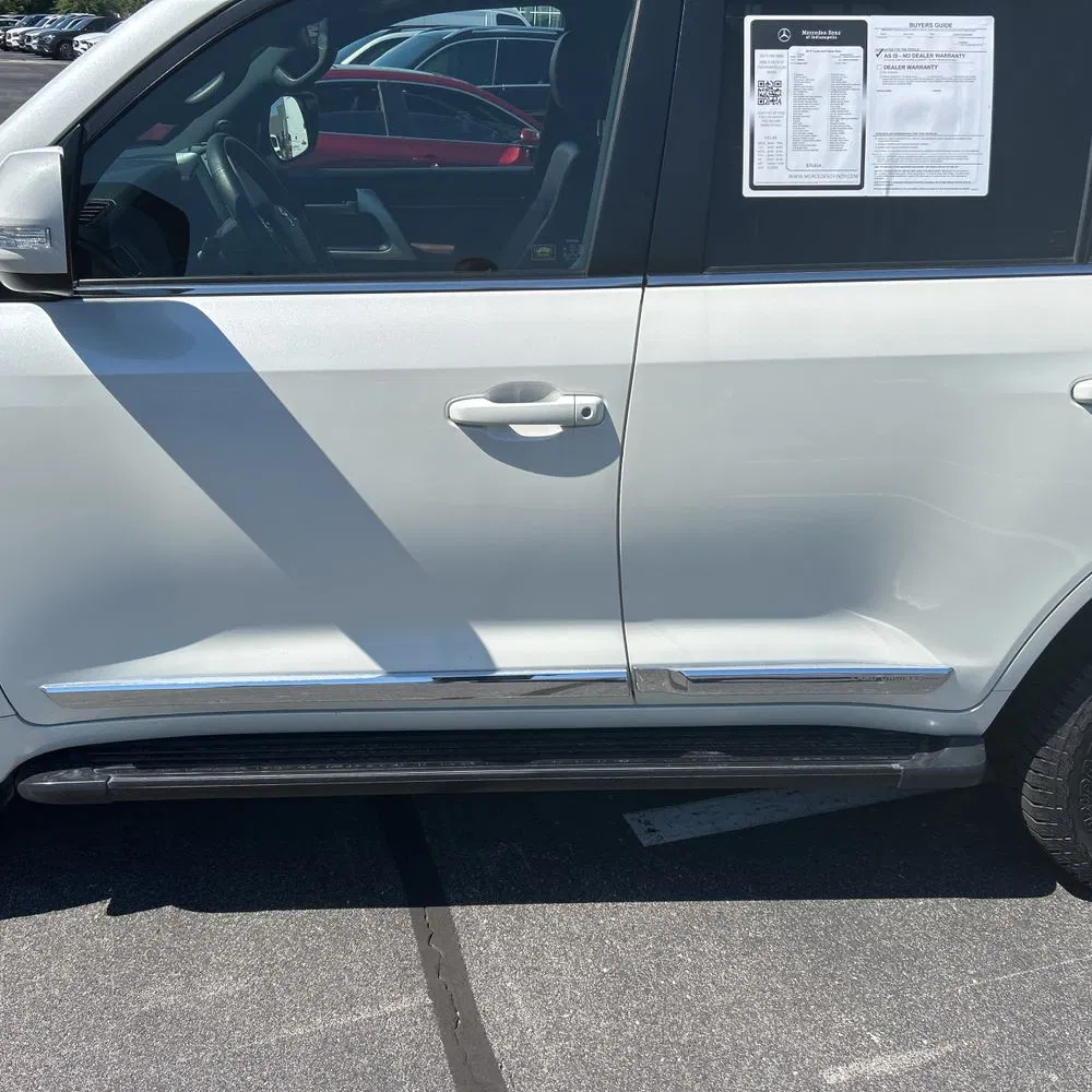 2019 Toyota Land Cruiser Base