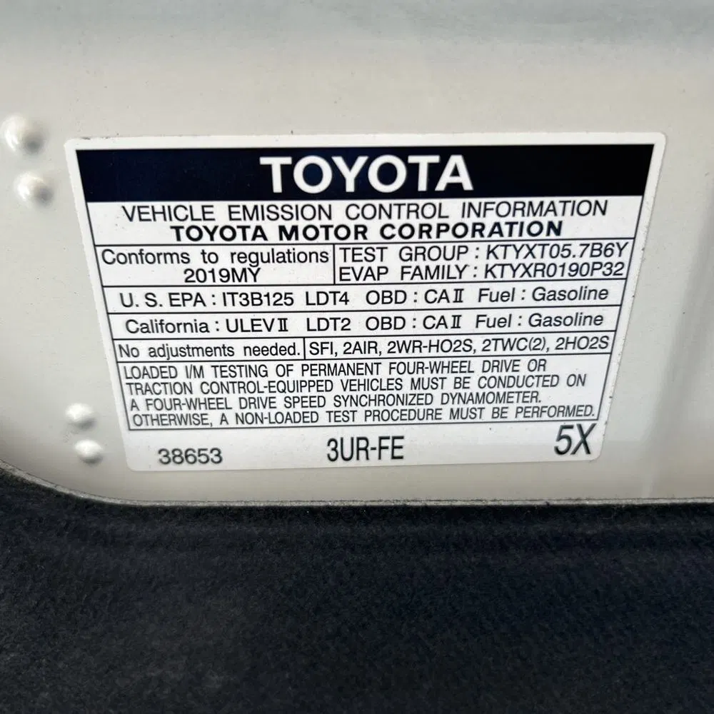 2019 Toyota Land Cruiser Base