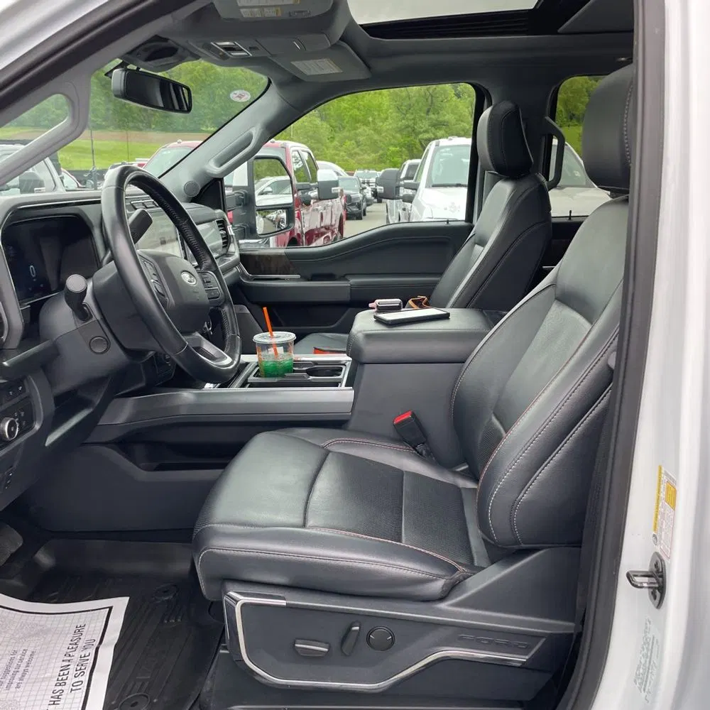 2023 Ford F-450 Super Duty Lariat