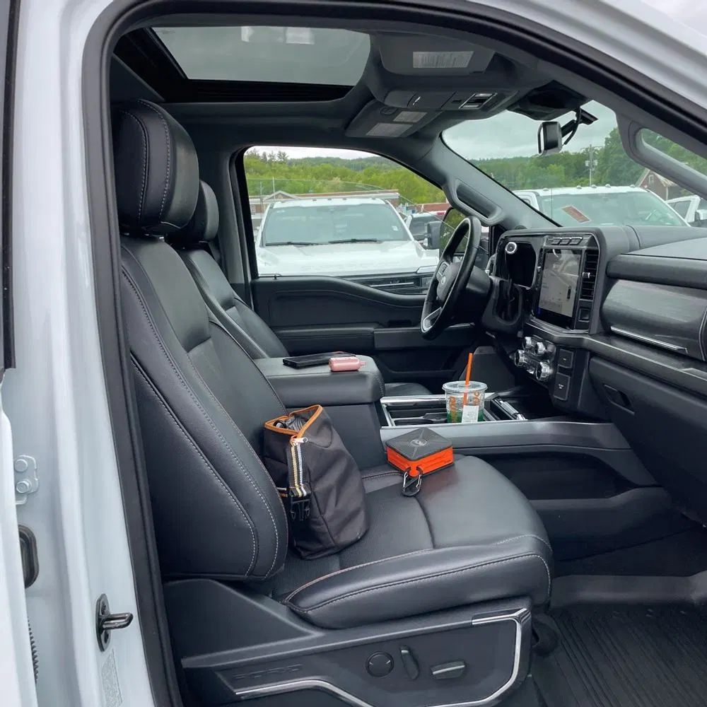 2023 Ford F-450 Super Duty Lariat
