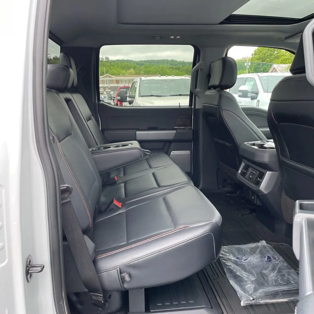 2023 Ford F-450 Super Duty Lariat