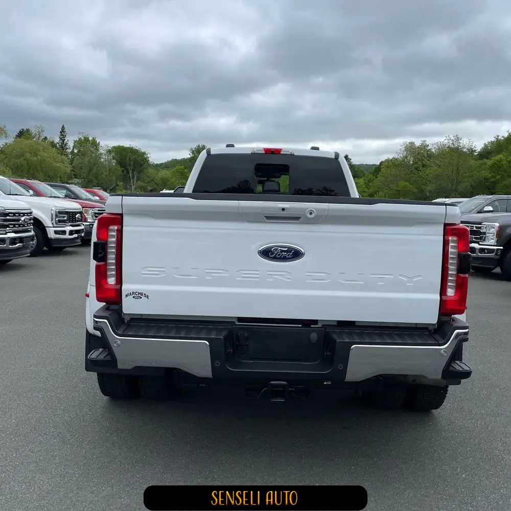 2023 Ford F-450 Super Duty Lariat