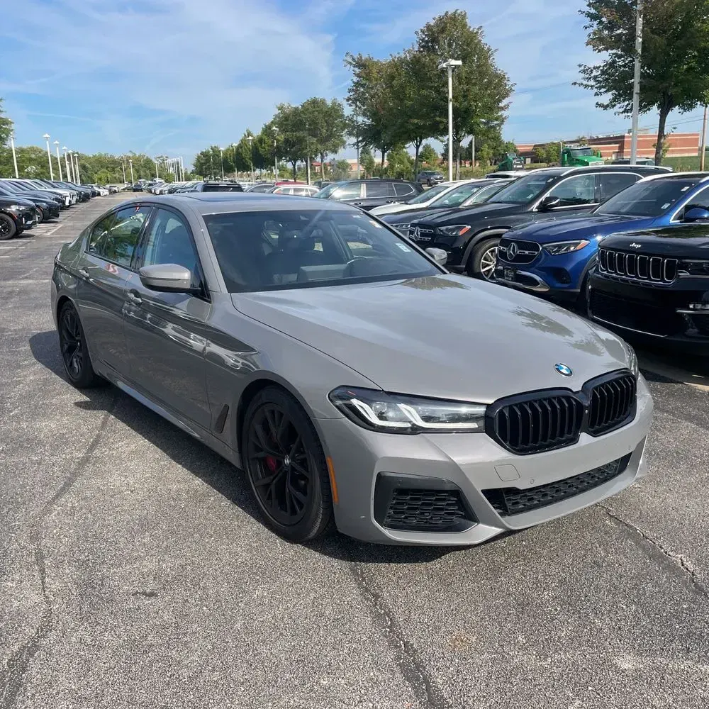 2022 BMW 5-Series M550xi