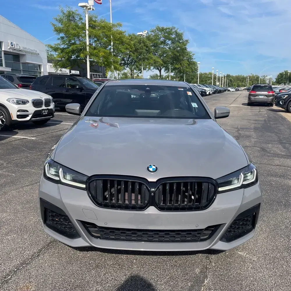 2022 BMW 5-Series M550xi