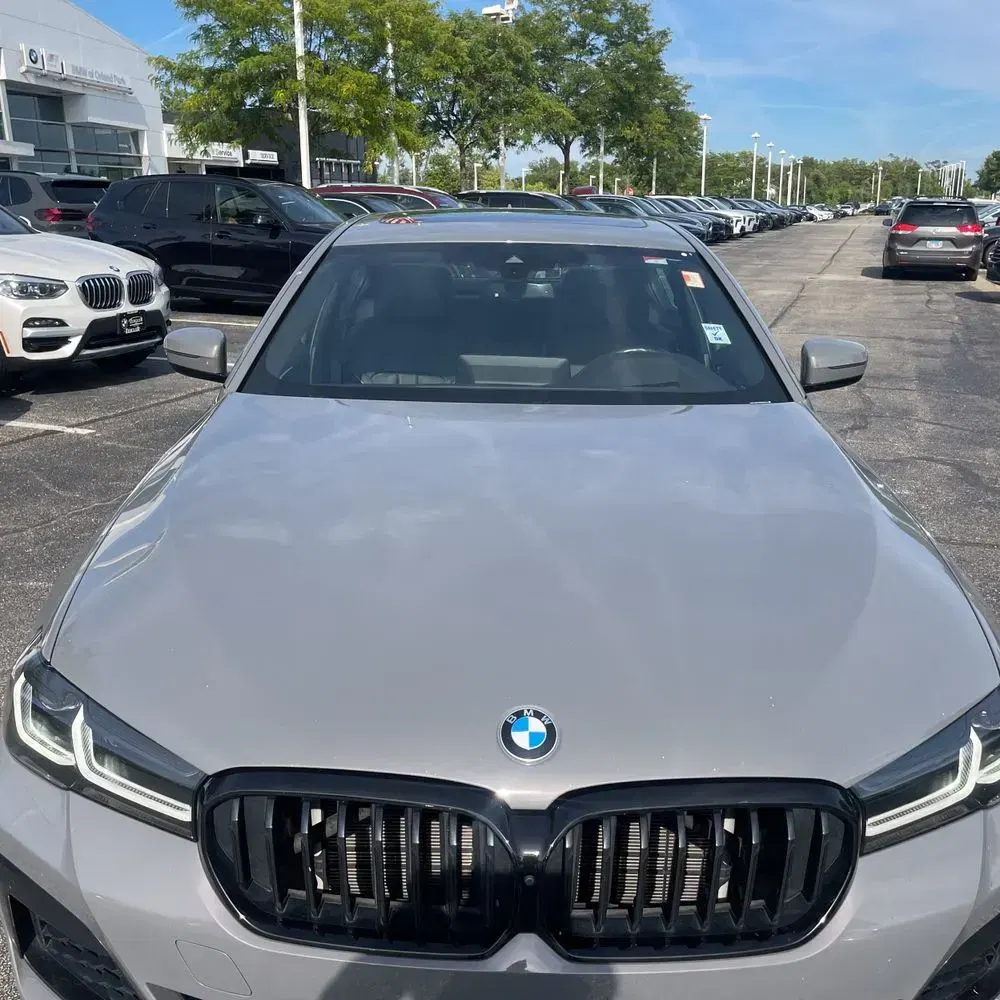 2022 BMW 5-Series M550xi