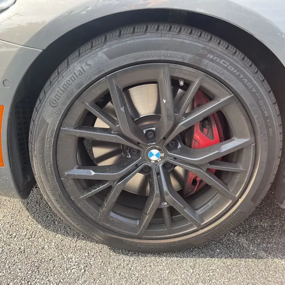 2022 BMW 5-Series M550xi