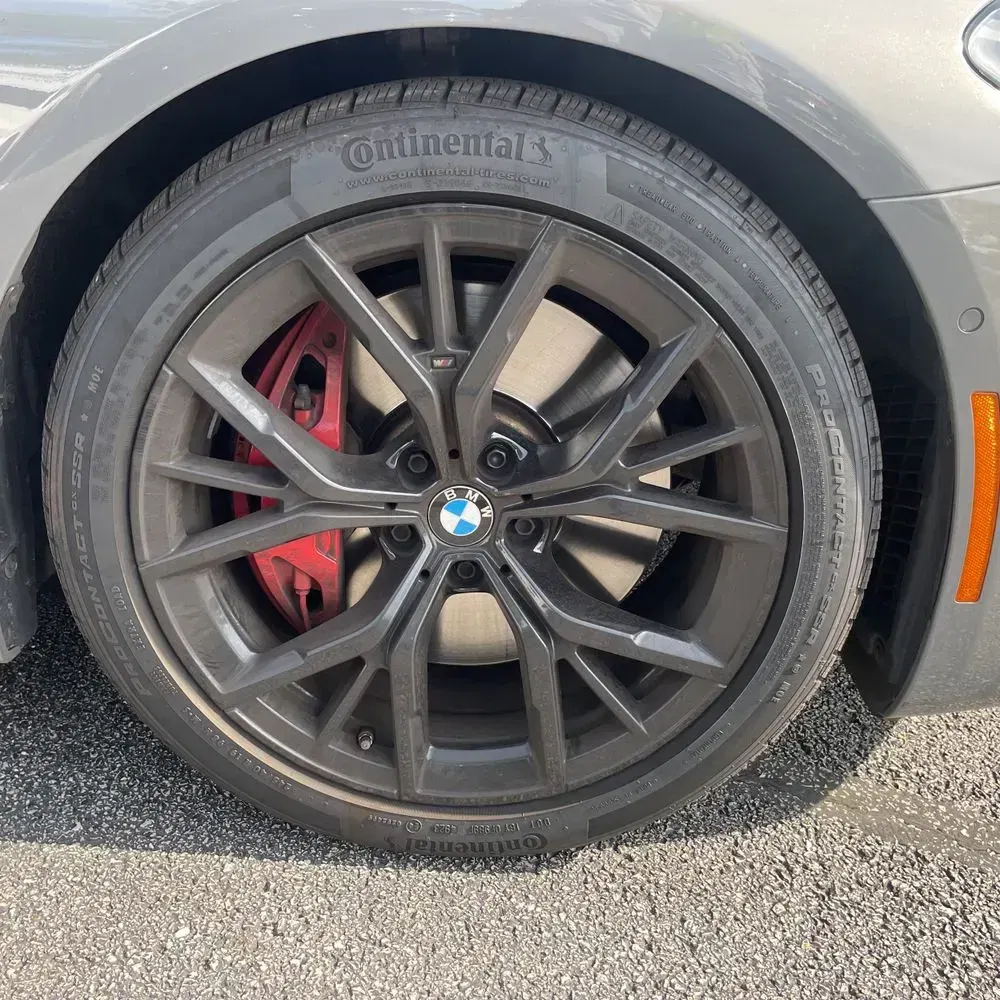 2022 BMW 5-Series M550xi