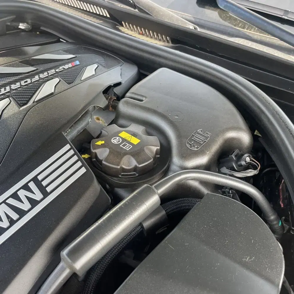 2022 BMW 5-Series M550xi