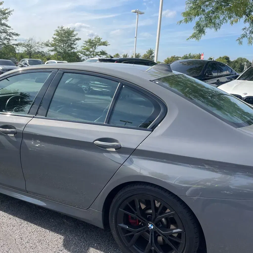 2022 BMW 5-Series M550xi
