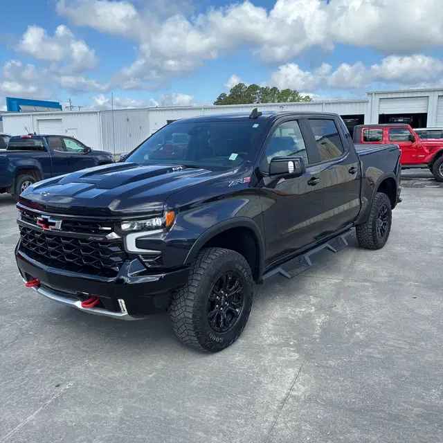 2023 Chevrolet Silverado 1500 ZR2