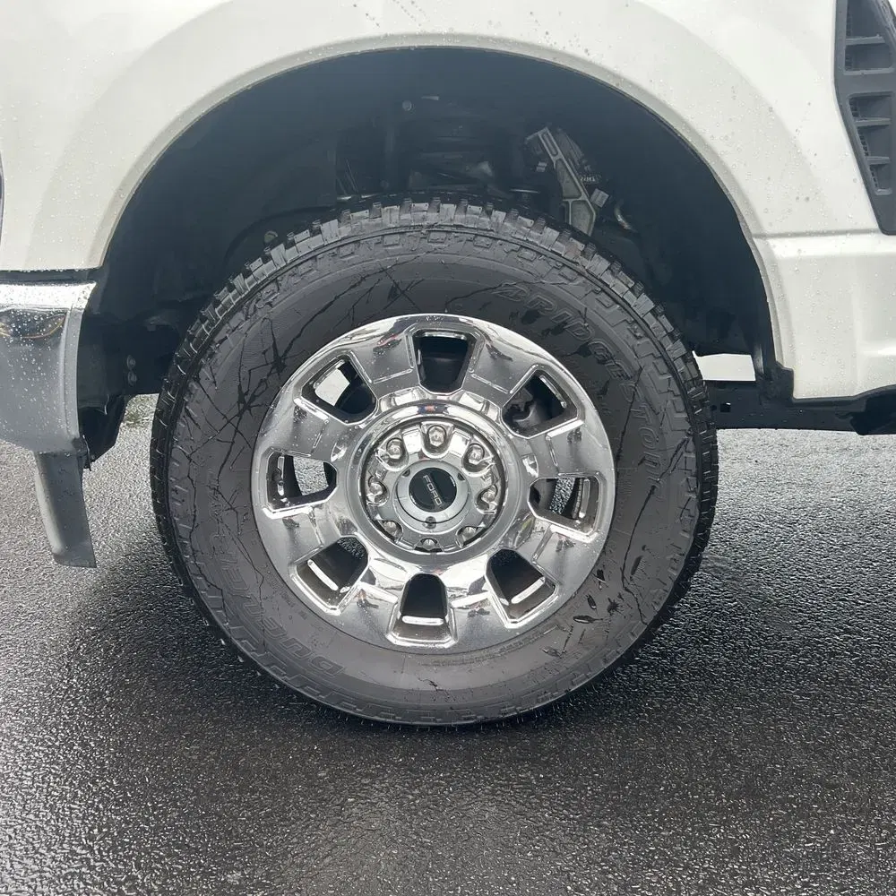 2025 Ford F-350 Super Duty Lariat