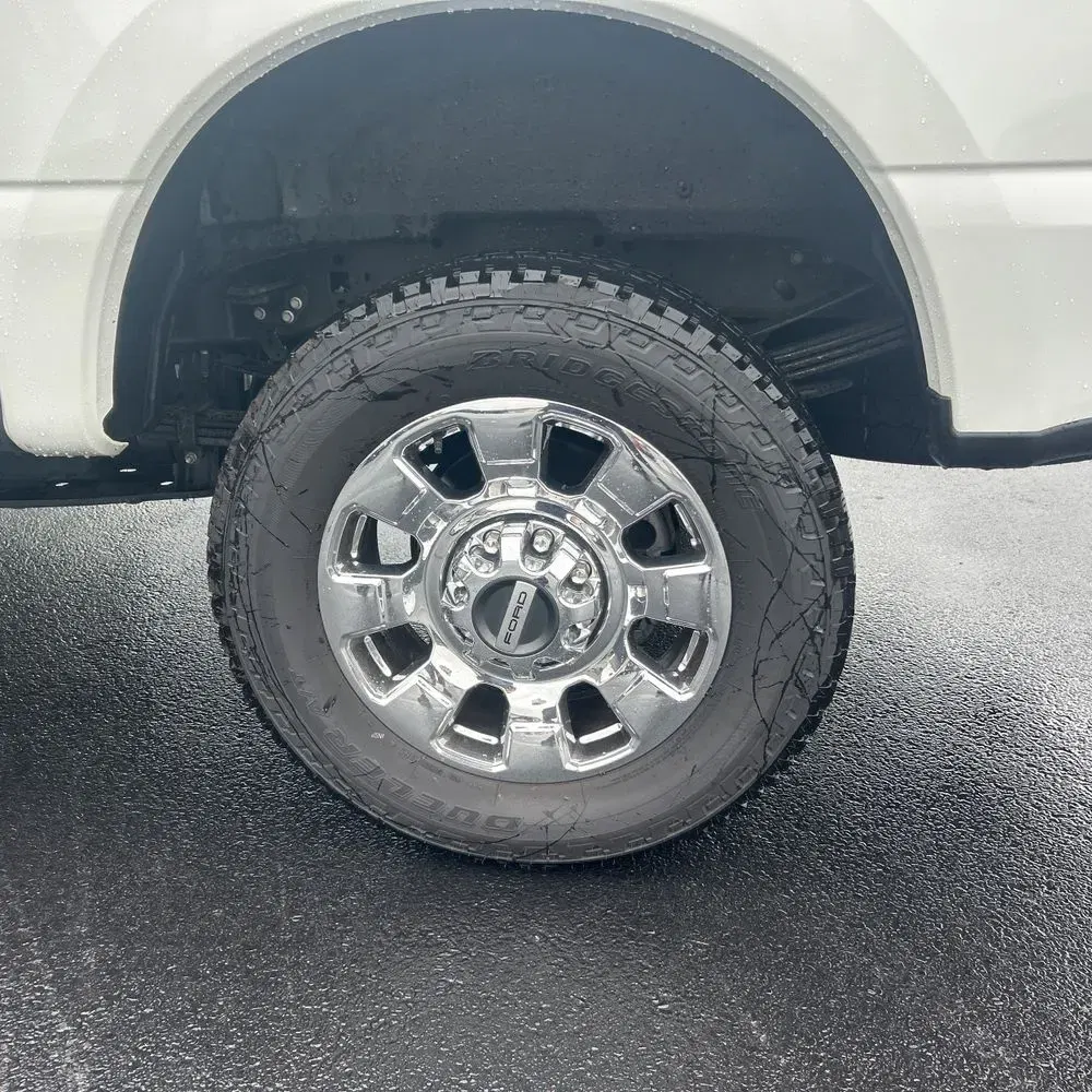 2025 Ford F-350 Super Duty Lariat
