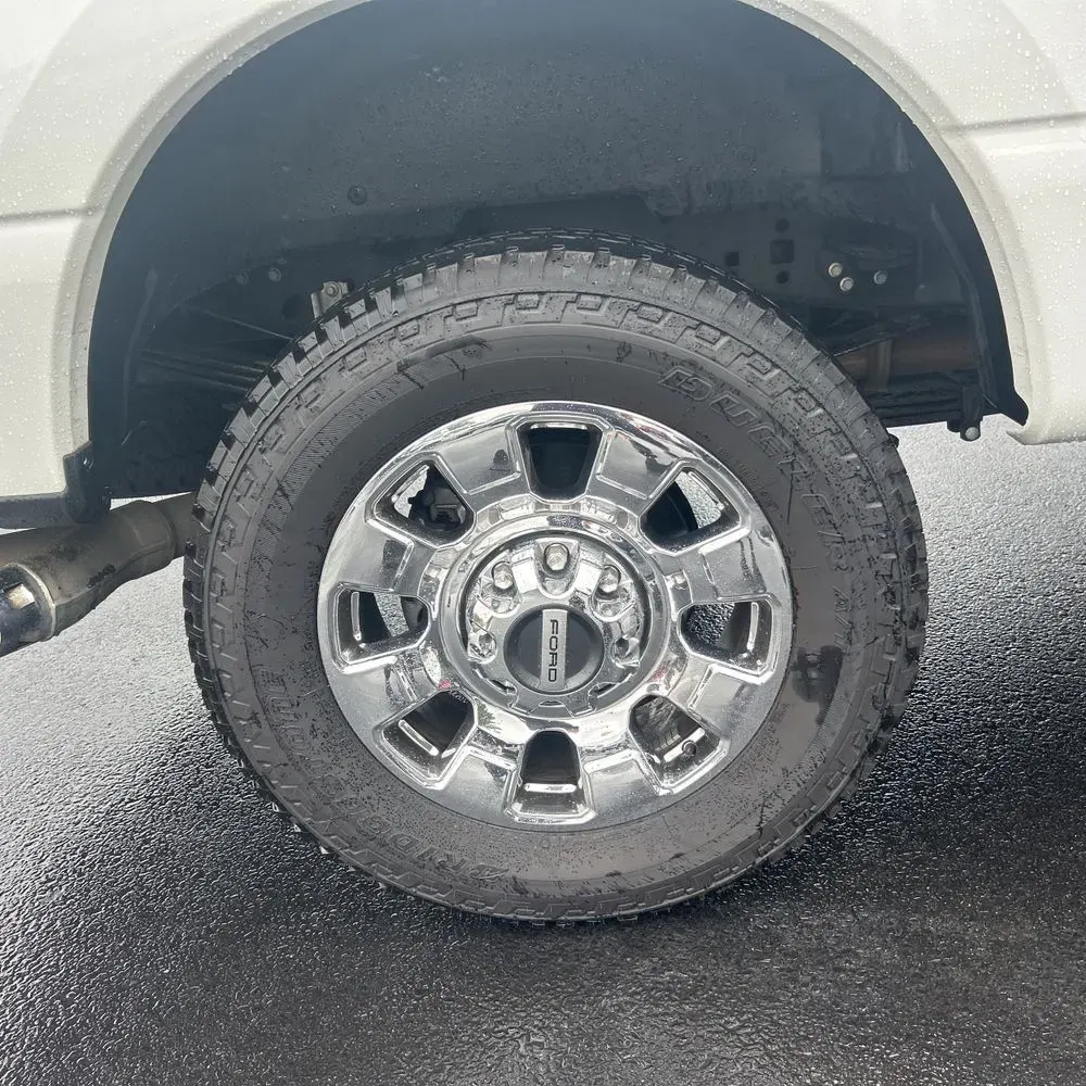 2025 Ford F-350 Super Duty Lariat