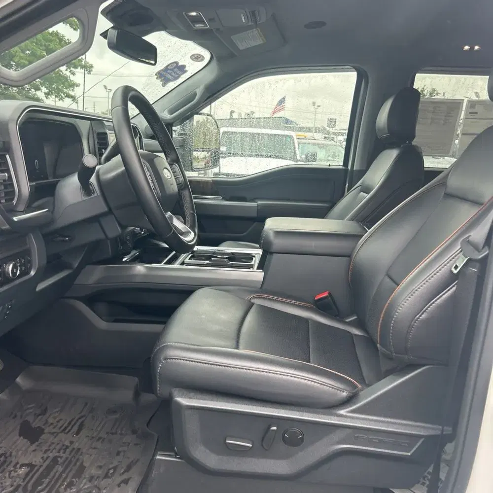 2025 Ford F-350 Super Duty Lariat