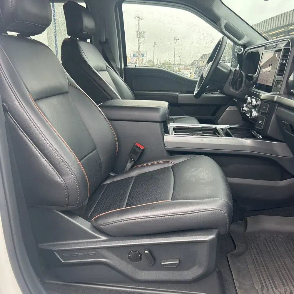2025 Ford F-350 Super Duty Lariat