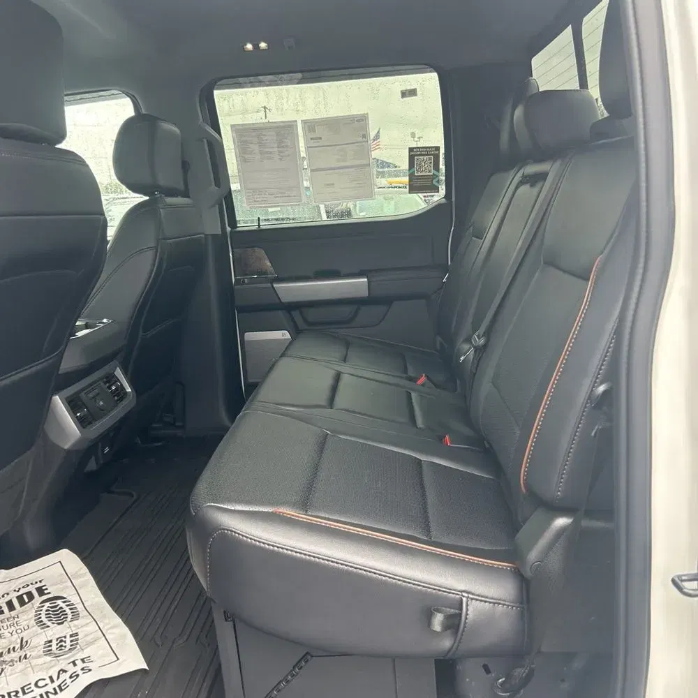 2025 Ford F-350 Super Duty Lariat