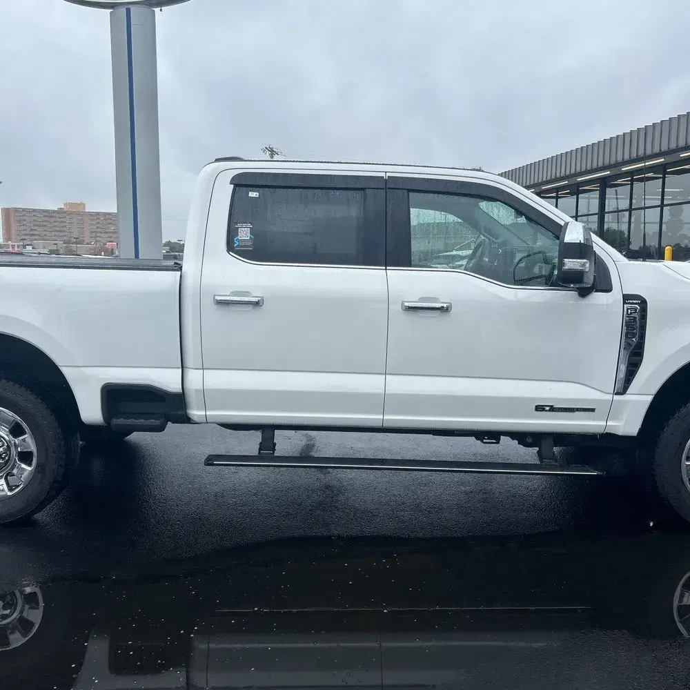 2025 Ford F-350 Super Duty Lariat
