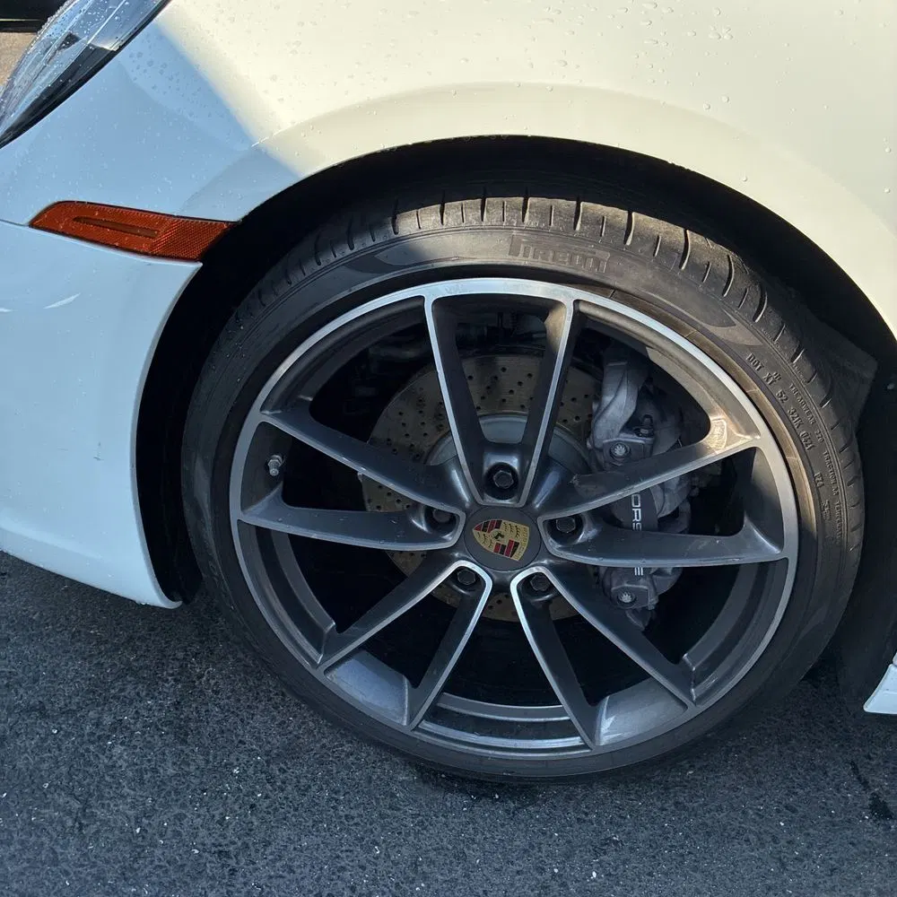 2021 Porsche 911 Carrera