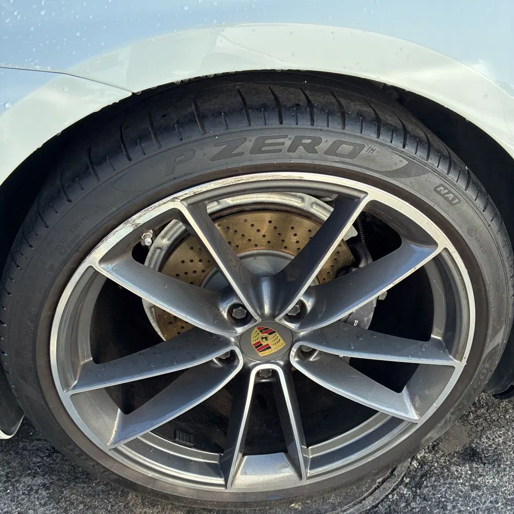 2021 Porsche 911 Carrera