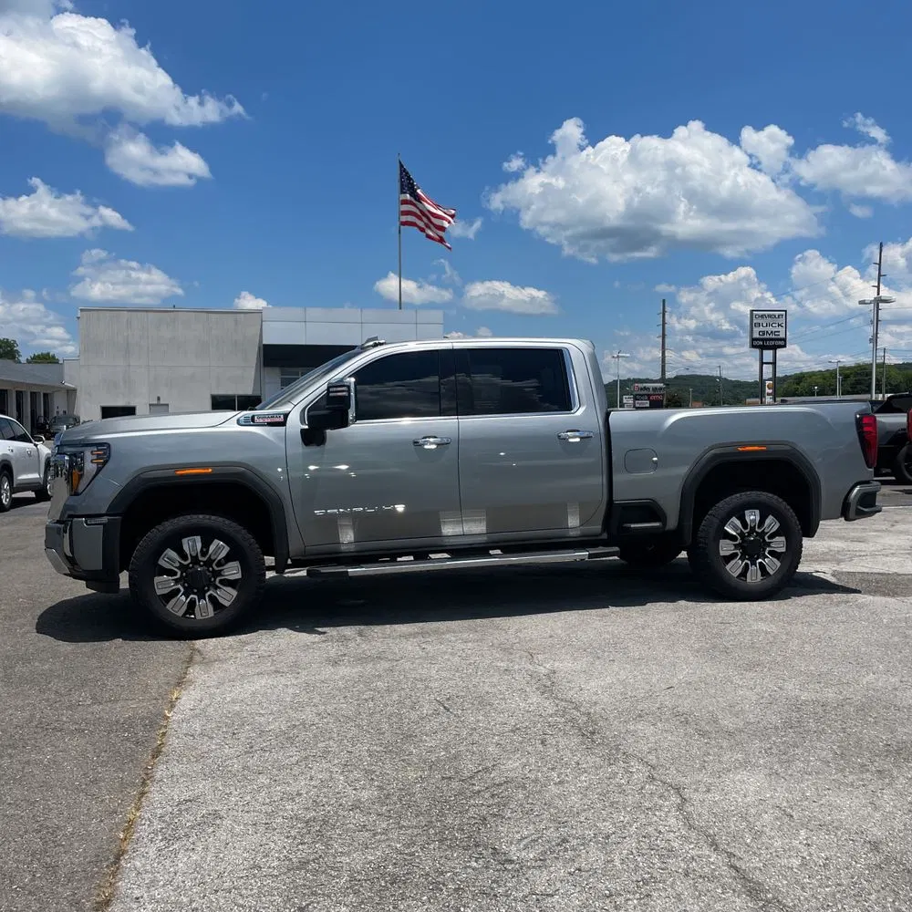 2025 GMC Sierra 2500HD Denali