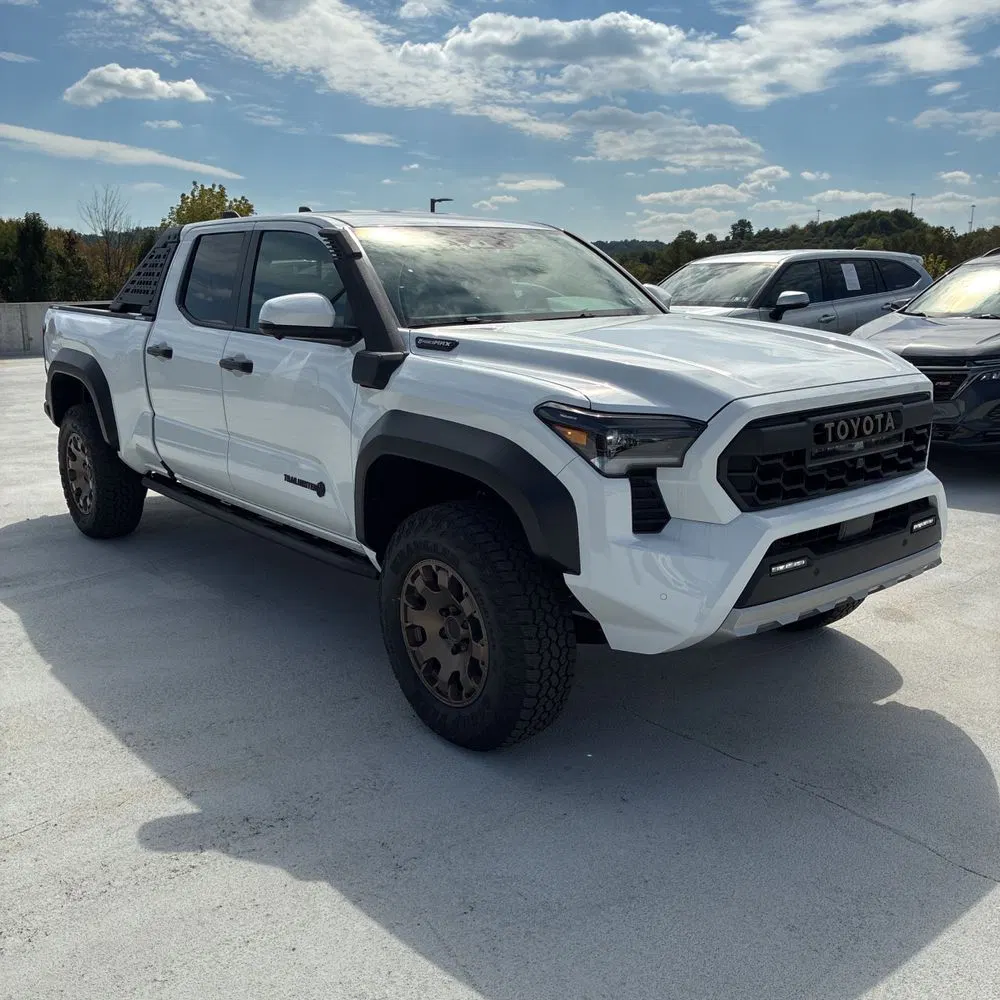 2025 Toyota Tacoma Trailhunter HV
