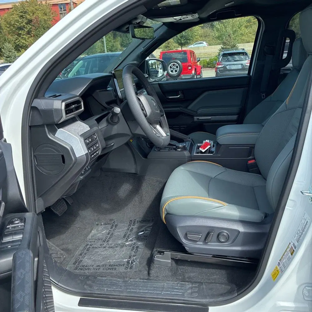 2025 Toyota Tacoma Trailhunter HV