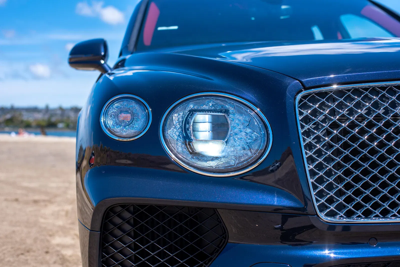 2021 Bentley Bentayga - Twin-Turbo V8, Red Interior, AWD, Highly Equipped
