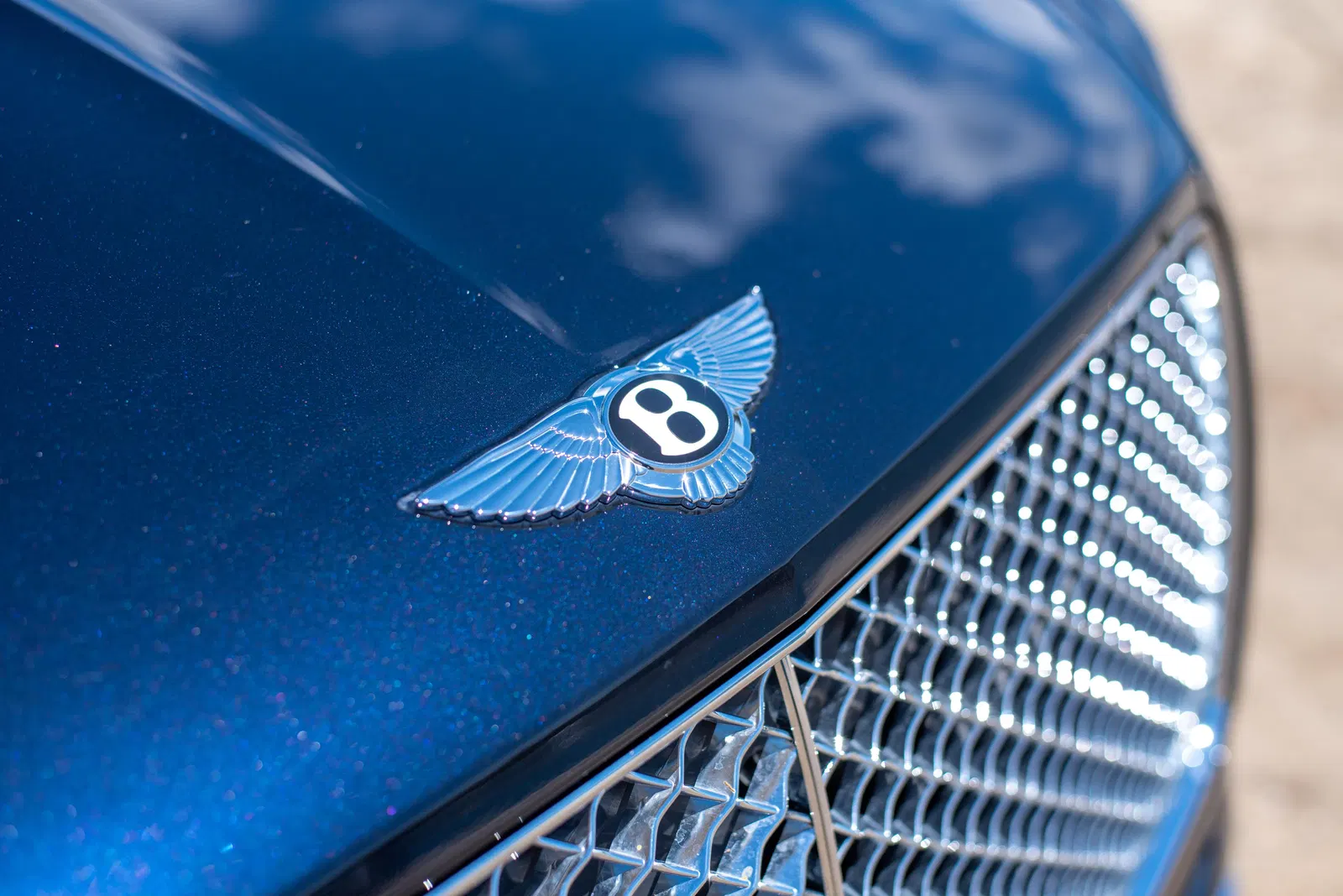 2021 Bentley Bentayga - Twin-Turbo V8, Red Interior, AWD, Highly Equipped