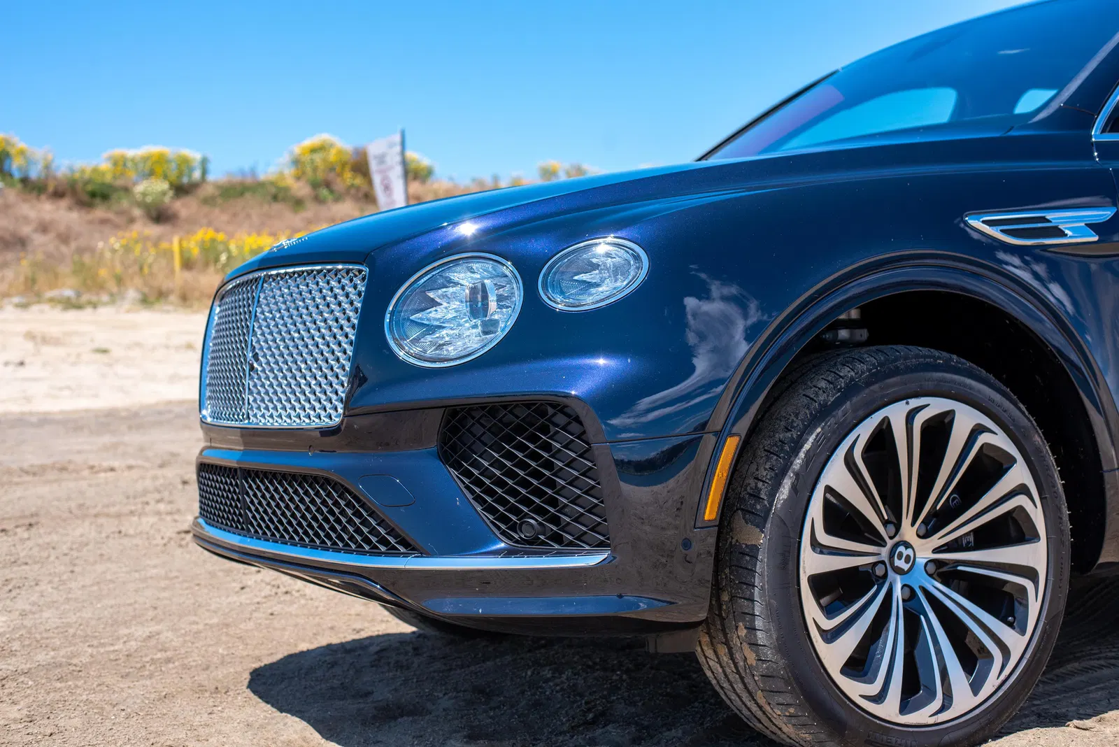 2021 Bentley Bentayga - Twin-Turbo V8, Red Interior, AWD, Highly Equipped