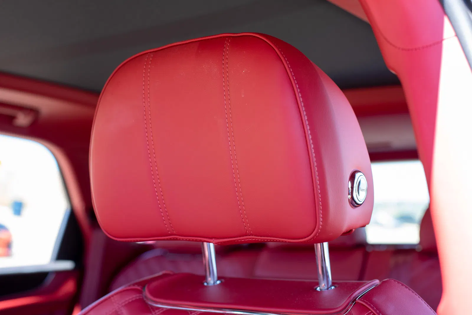 2021 Bentley Bentayga - Twin-Turbo V8, Red Interior, AWD, Highly Equipped