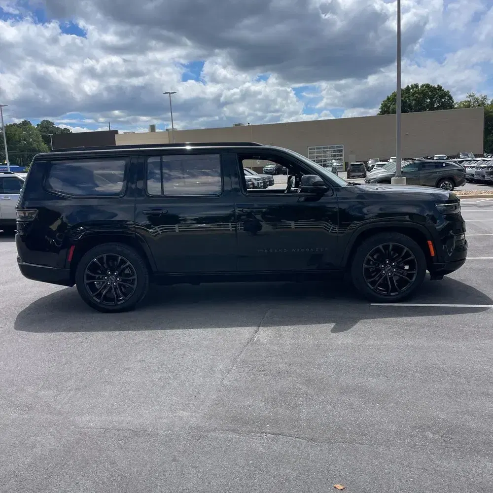 2024 Jeep Grand Wagoneer Obsidian
