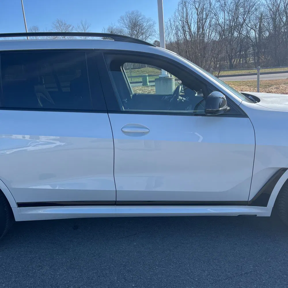 2025 BMW X7 M60i