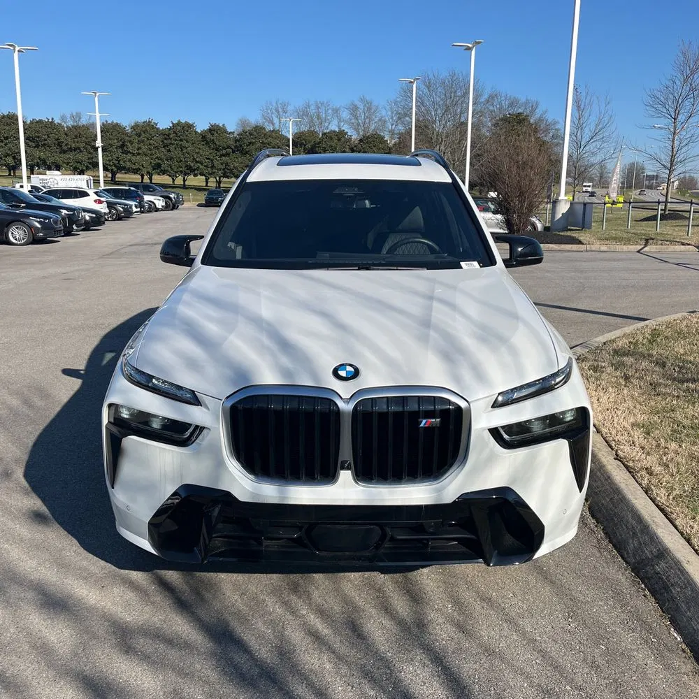 2025 BMW X7 M60i