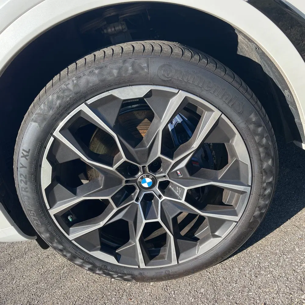 2025 BMW X7 M60i