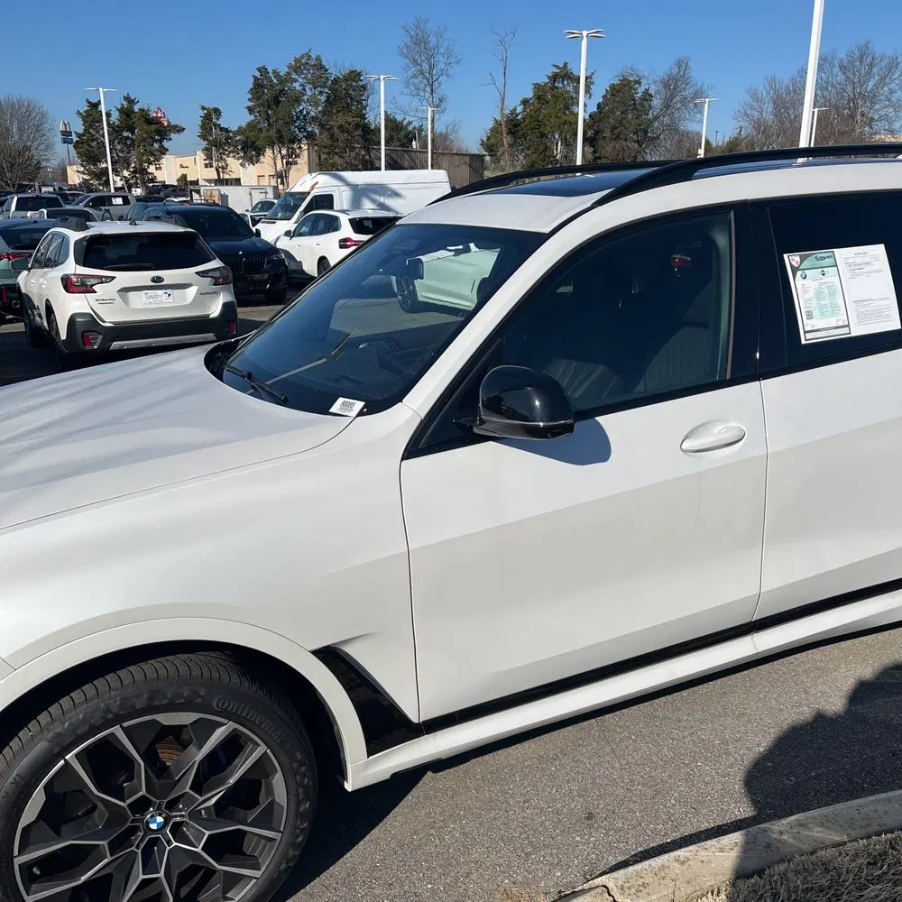 2025 BMW X7 M60i