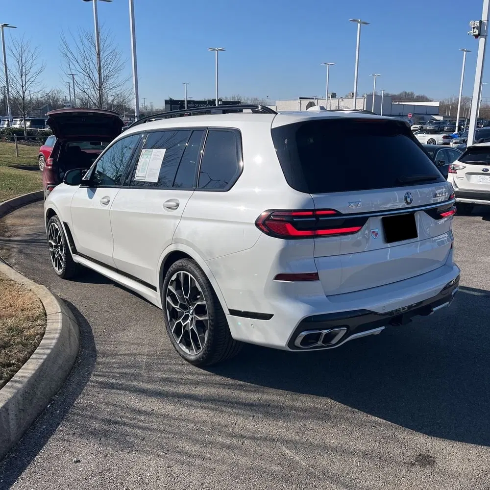 2025 BMW X7 M60i