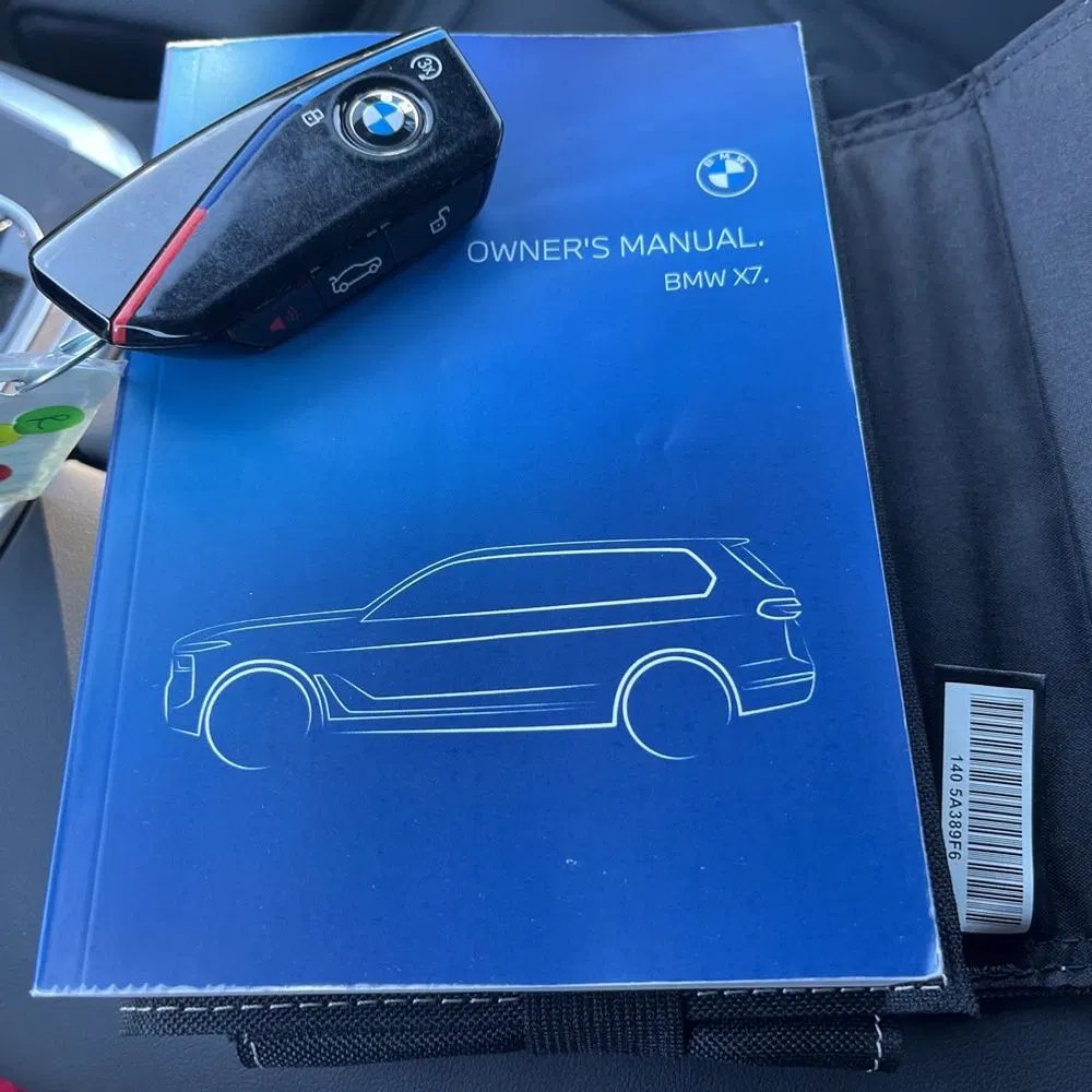 2025 BMW X7 M60i