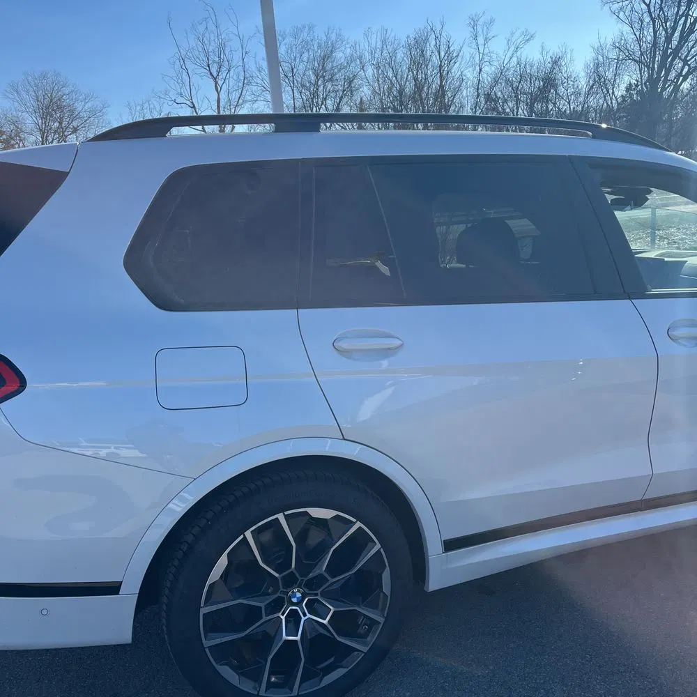 2025 BMW X7 M60i